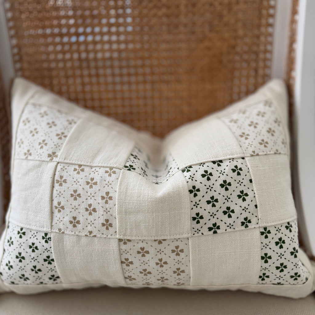 Petit Flower Flange Lumbar 13″ × 19″
